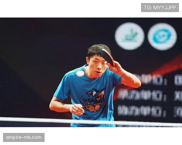 许昕真是开挂了，场上超神场下却能靠吃泡面活着？