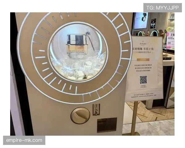 郑钦文中场休息秒变大型美妆柜台，跟比赛一秒没半毛钱关系吧？